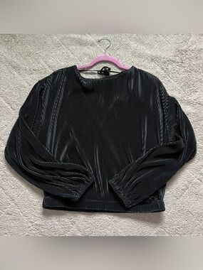 ASTR The Label Pleated Long Sleeve Blouse Preppy Minimalist Capsule Office Sz L